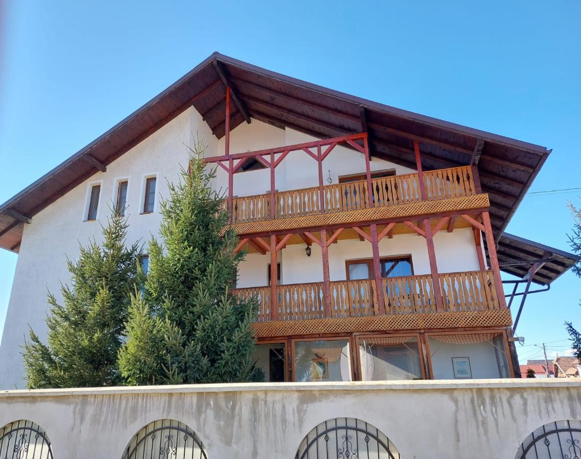 Pensiunea Vera Rasnov Exterior foto